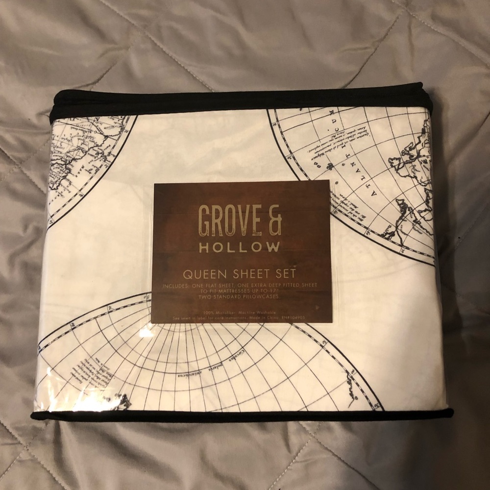 Grove & Hollow map globe queen sheet set